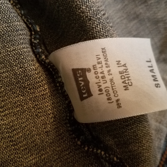 Levi's jean jacket - Picture 3 of 4